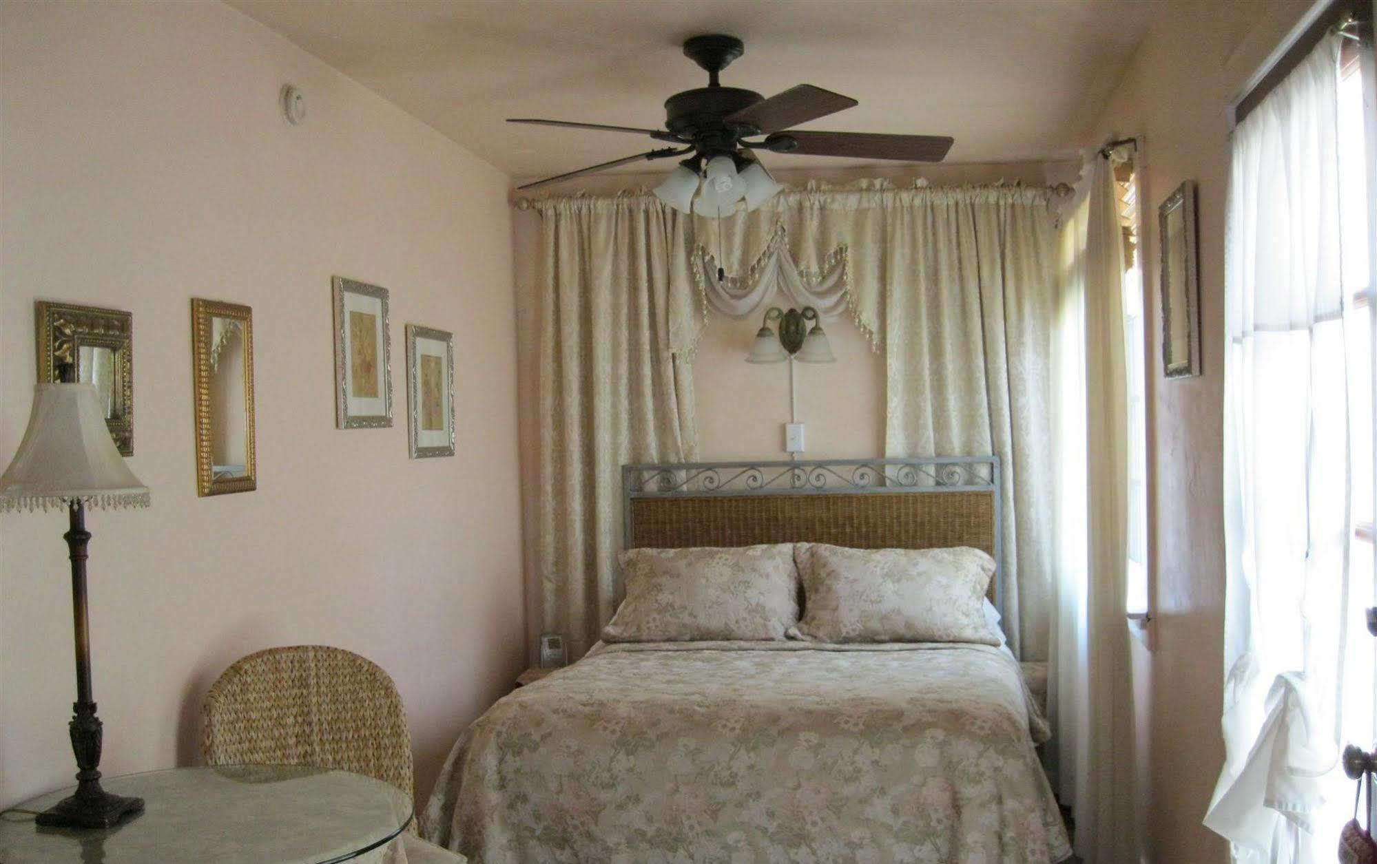 A White Jasmine Inn Санта-Барбара Экстерьер фото